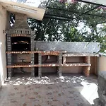 Casa De Amigos * Anciao